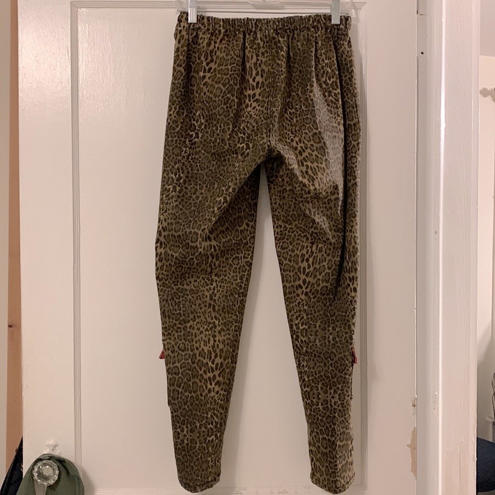 DG2 leopard print jean leggings - Picture 2 of 11
